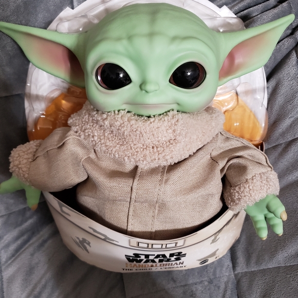 Baby Yoda Star Wars The Mandalorian The Child - Picture 5 of 5